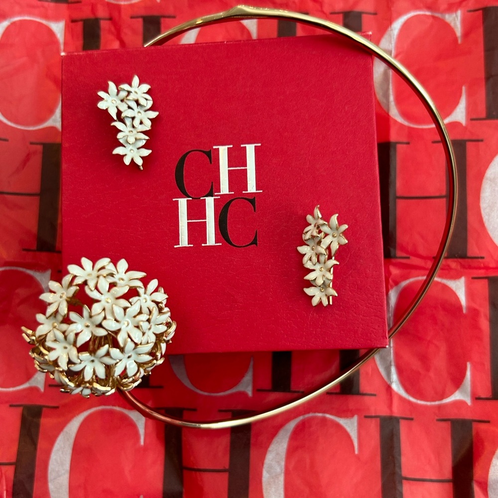 Carolina Herrera Daisy Choker, and Matching Earrings
